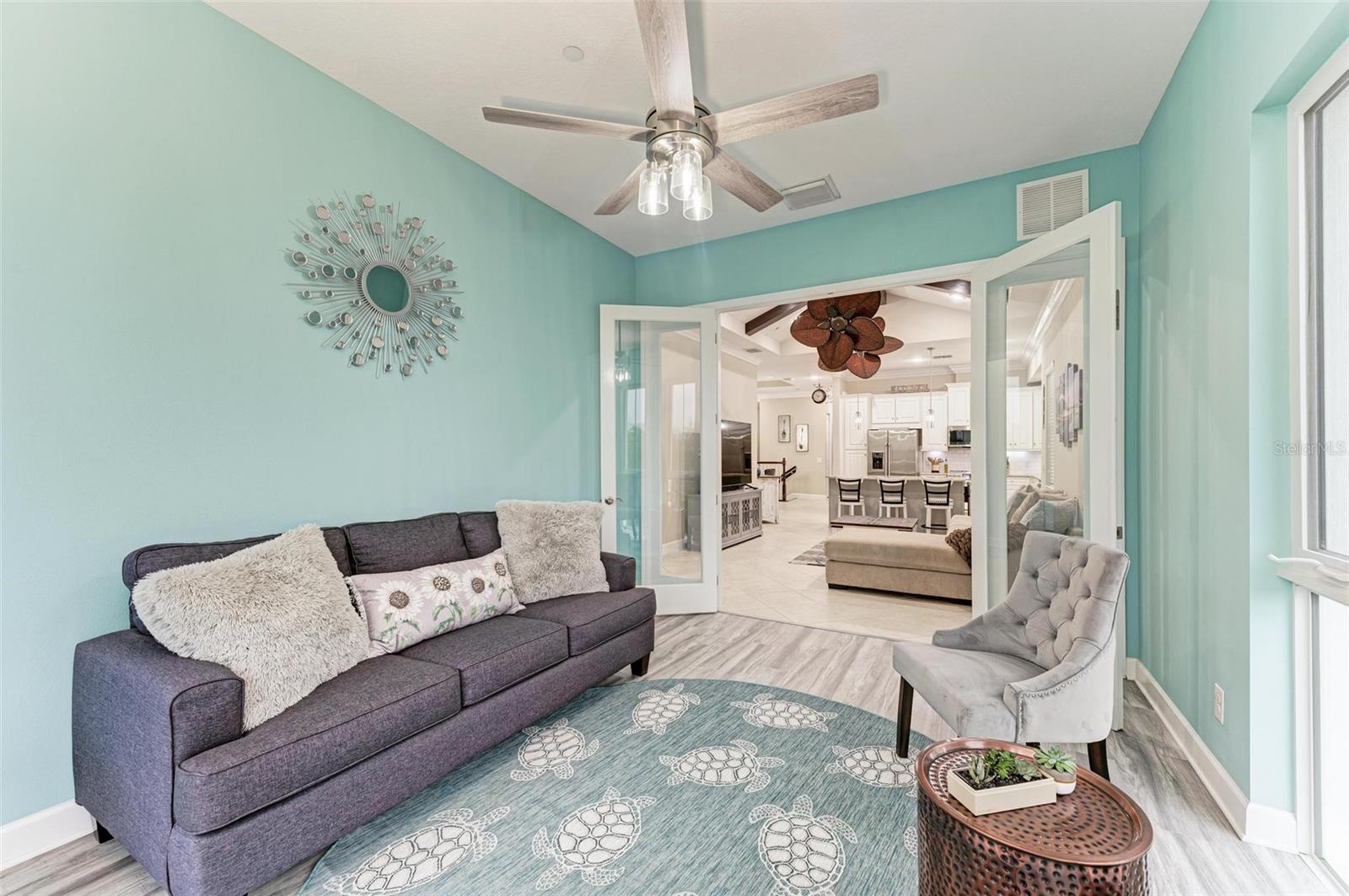 315 SAPPHIRE LAKE DR #201