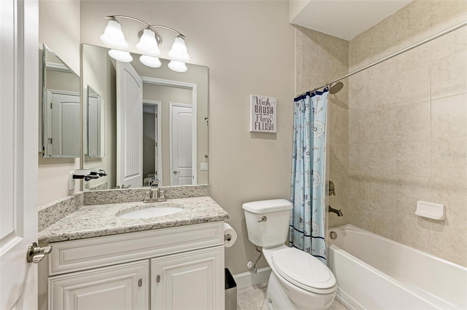 315 SAPPHIRE LAKE DR #201