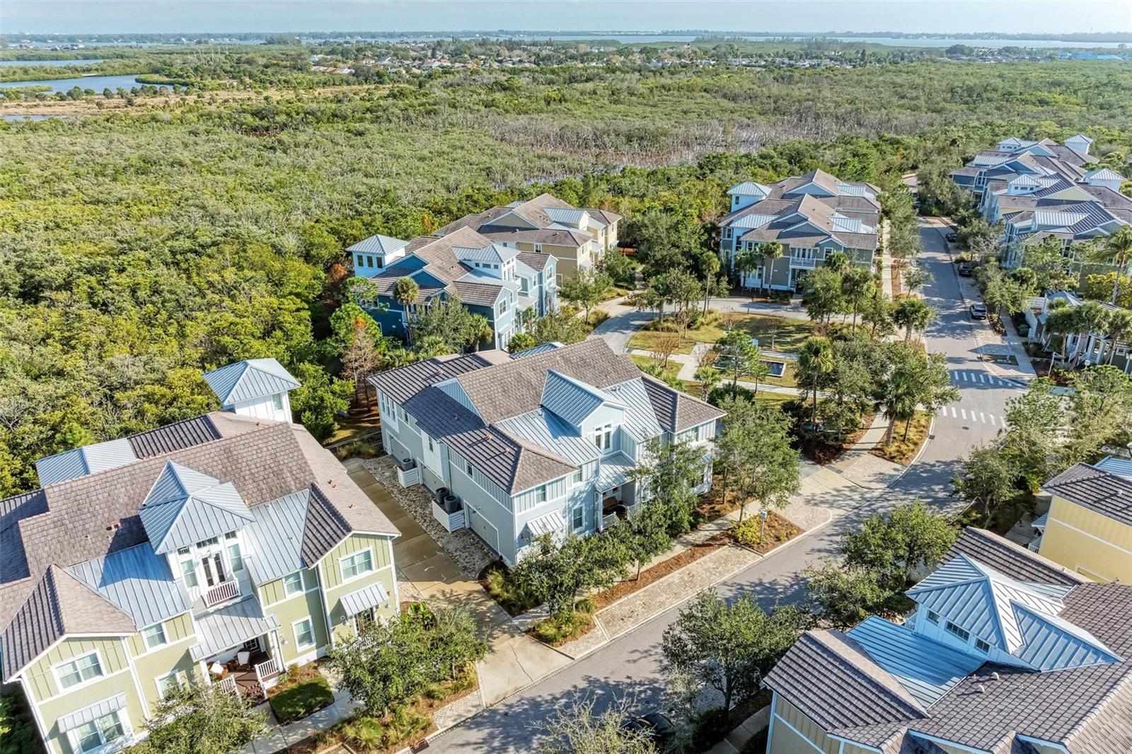 315 SAPPHIRE LAKE DR #201