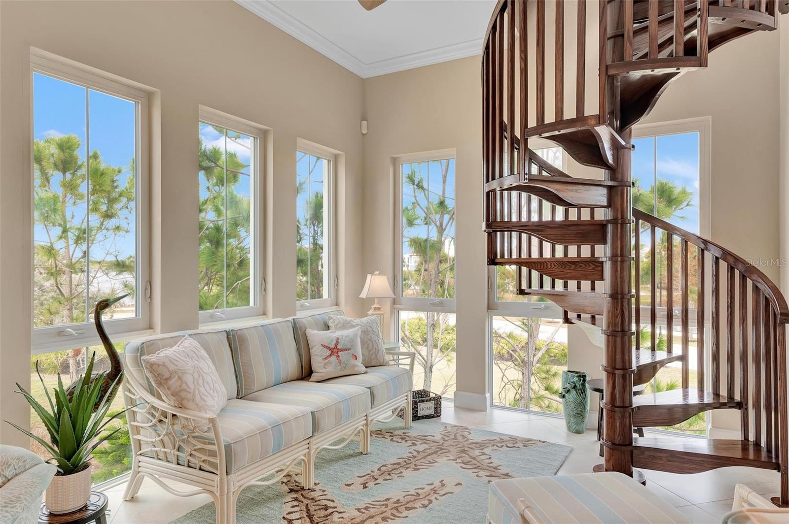 339 COMPASS POINT DR #201