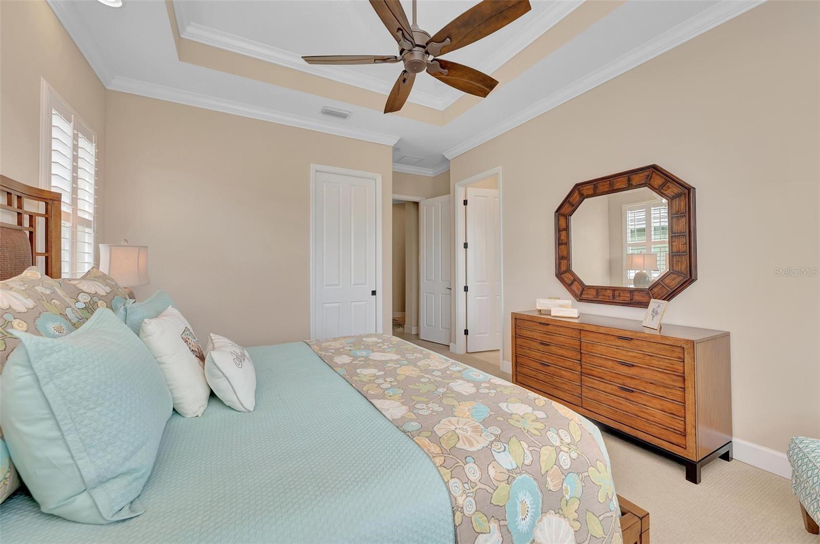 339 COMPASS POINT DR #201