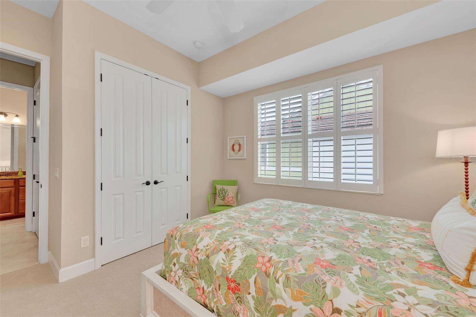 339 COMPASS POINT DR #201