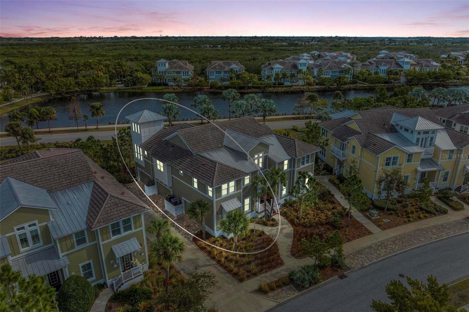 339 COMPASS POINT DR #201