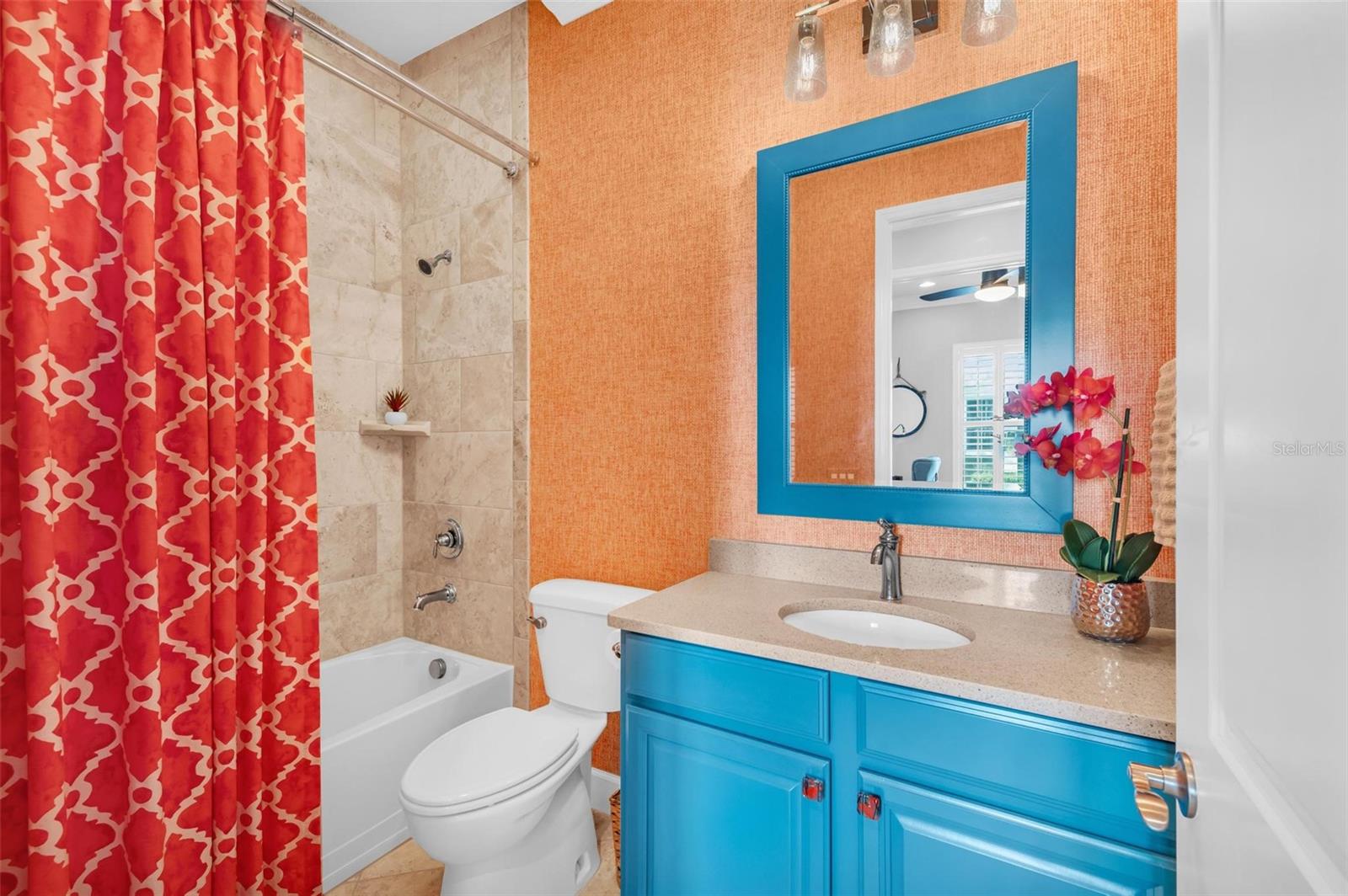 271 SAPPHIRE LAKE DR #101