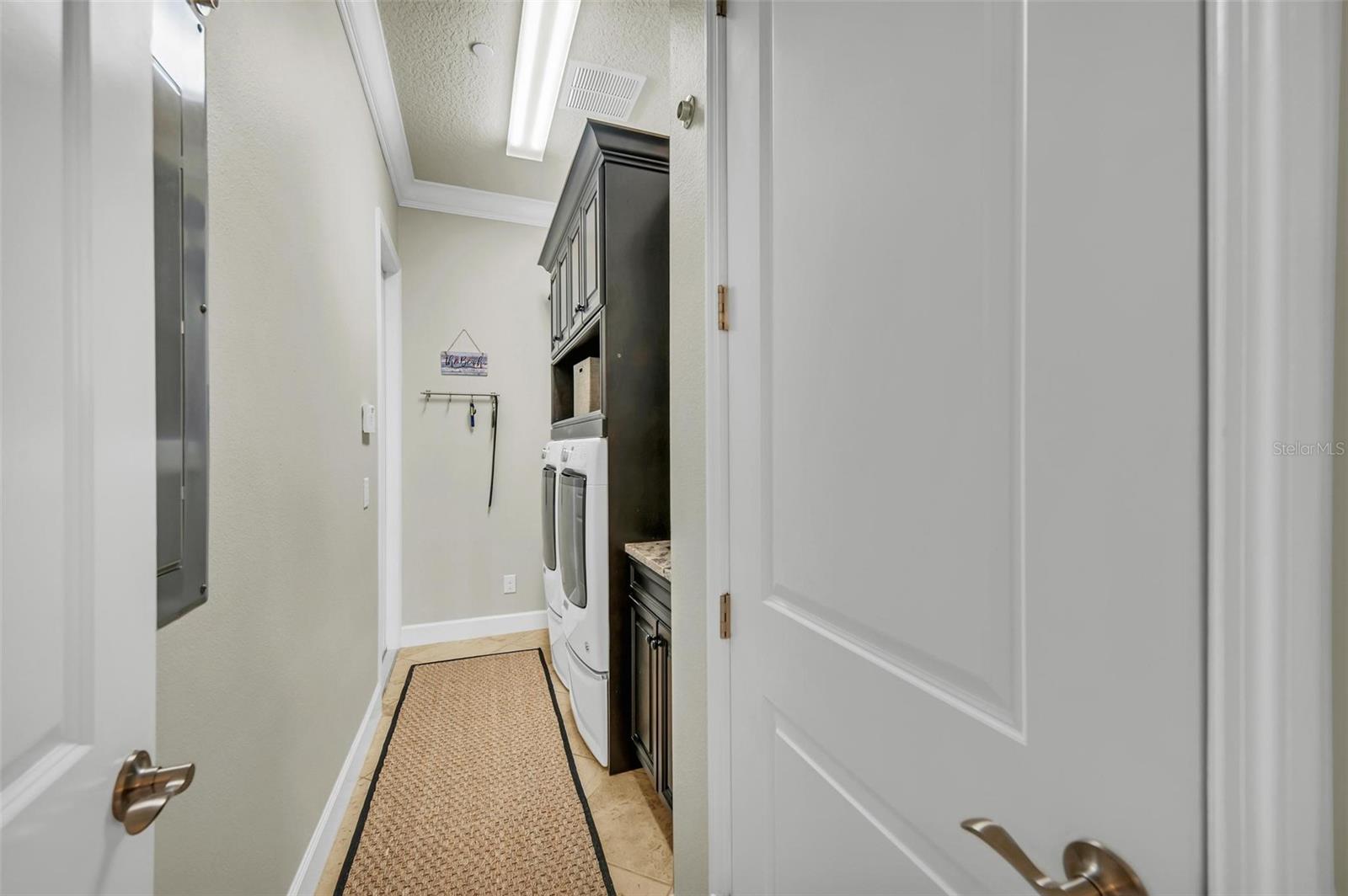 271 SAPPHIRE LAKE DR #101