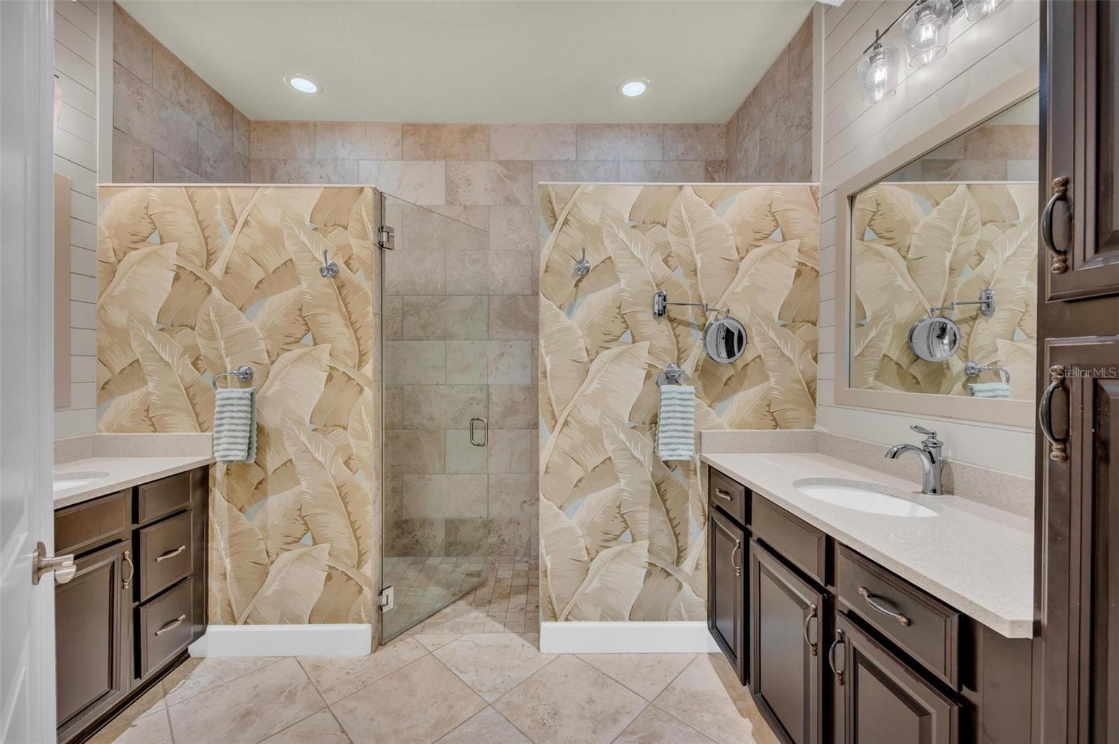 271 SAPPHIRE LAKE DR #101