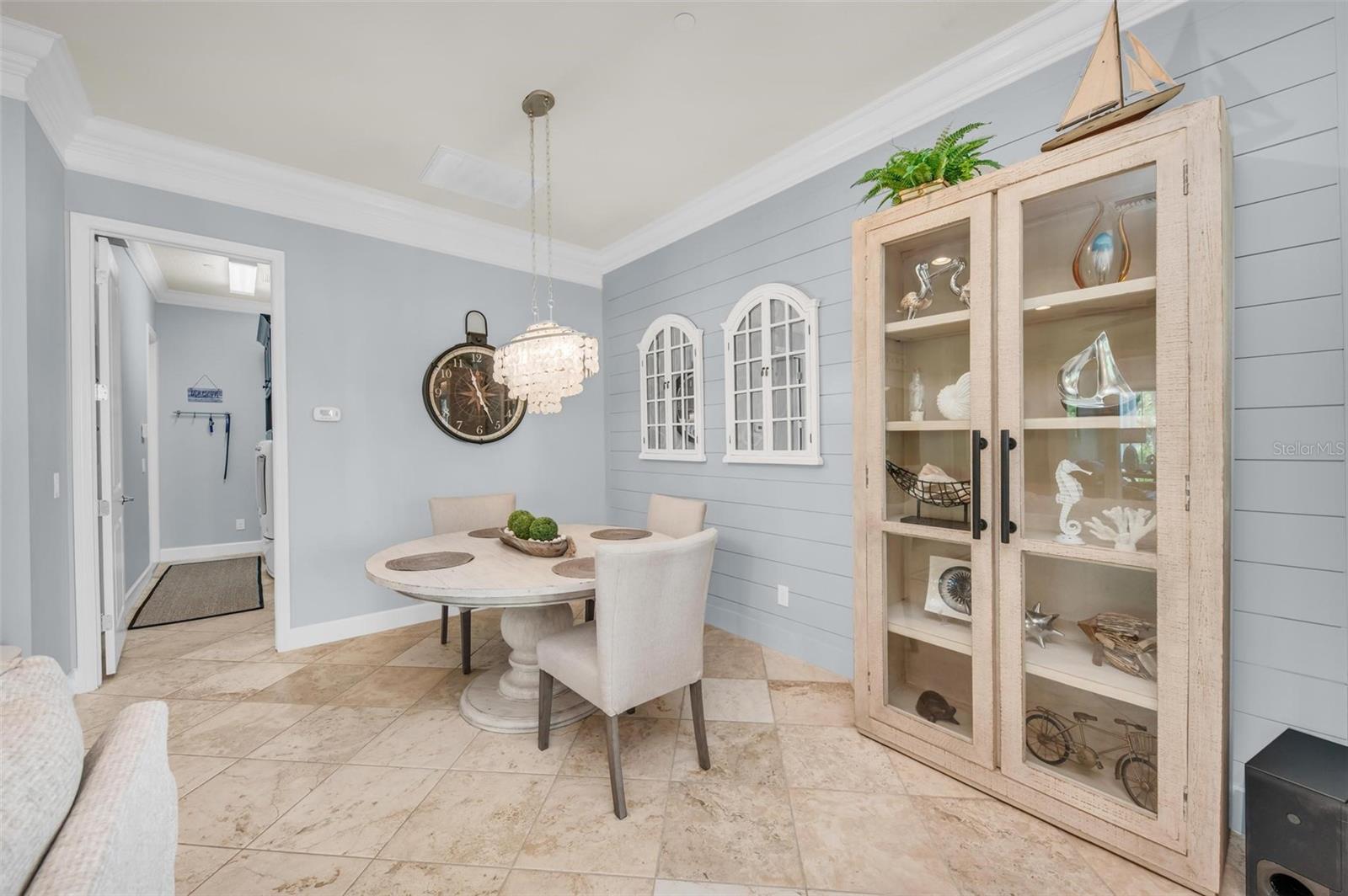 271 SAPPHIRE LAKE DR #101