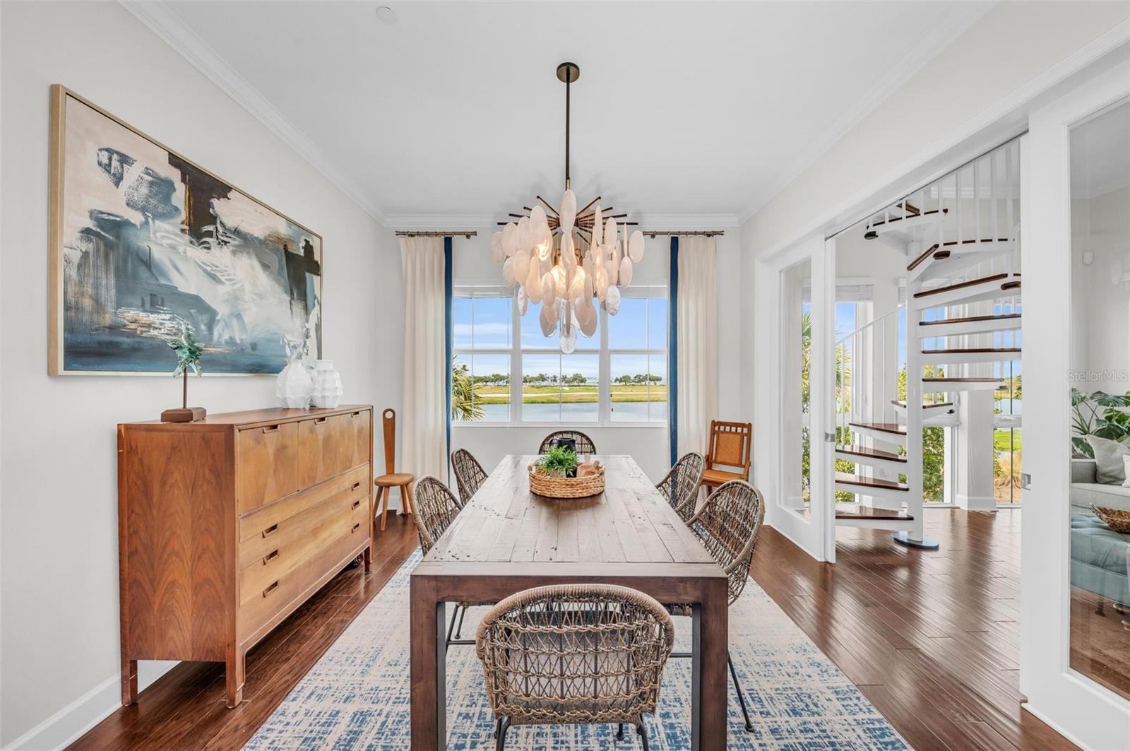 230 SAPPHIRE LAKE DR #201