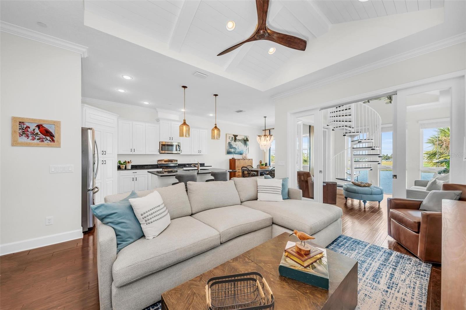 230 SAPPHIRE LAKE DR #201