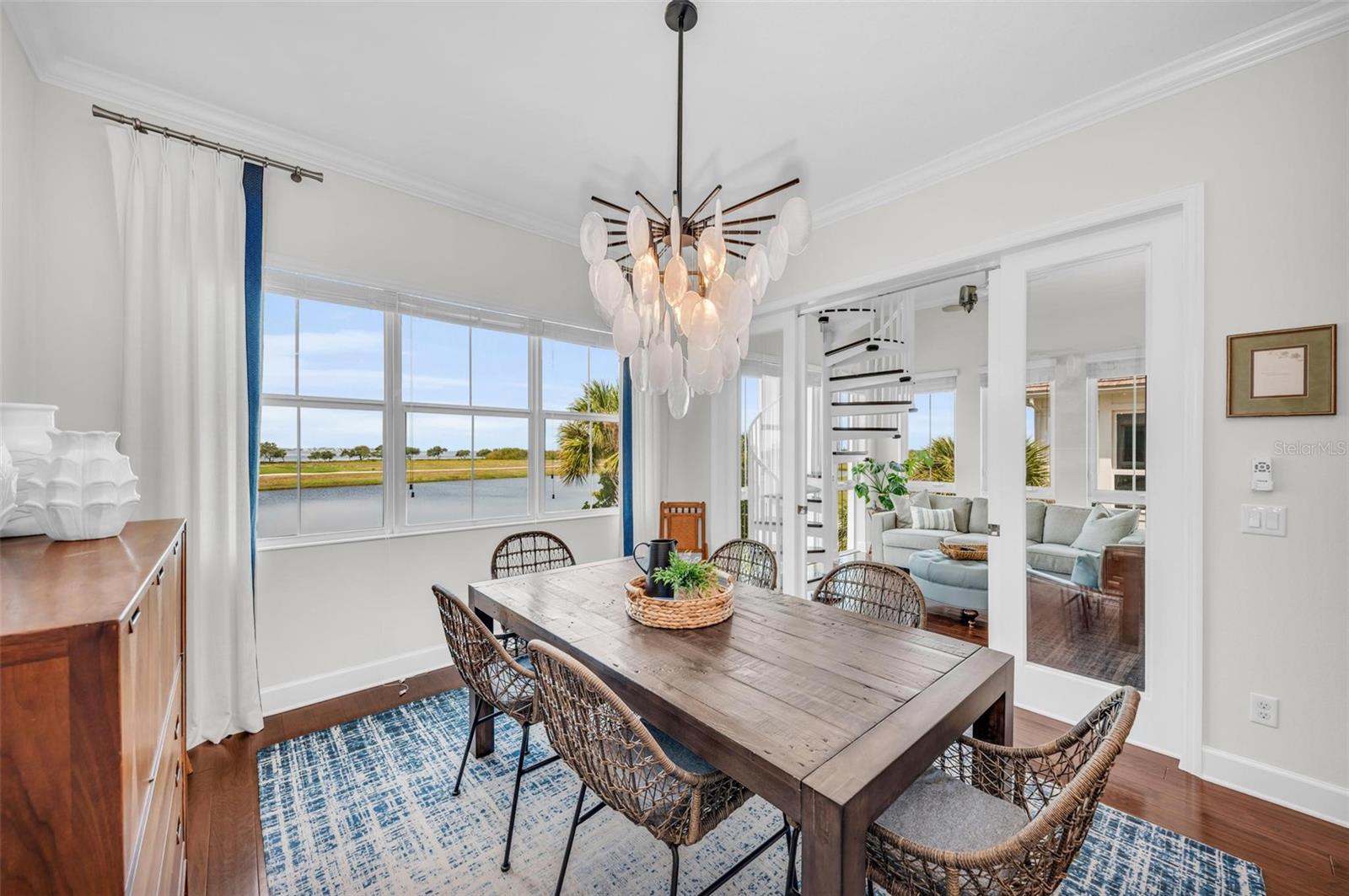 230 SAPPHIRE LAKE DR #201