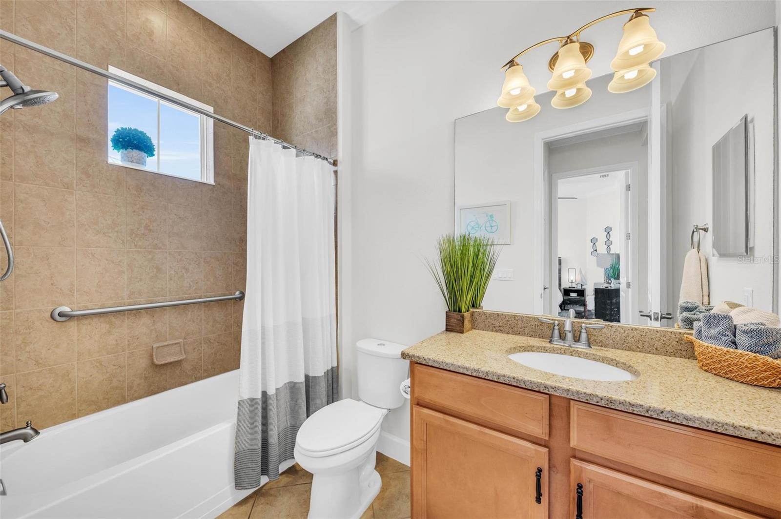 230 SAPPHIRE LAKE DR #201