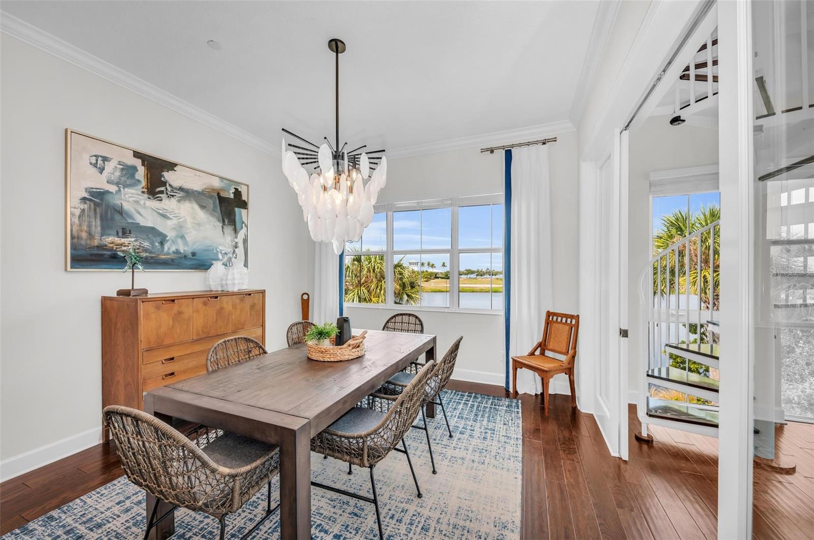 230 SAPPHIRE LAKE DR #201