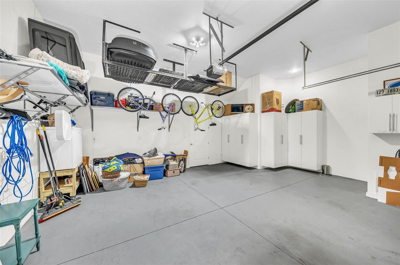 230 SAPPHIRE LAKE DR #201