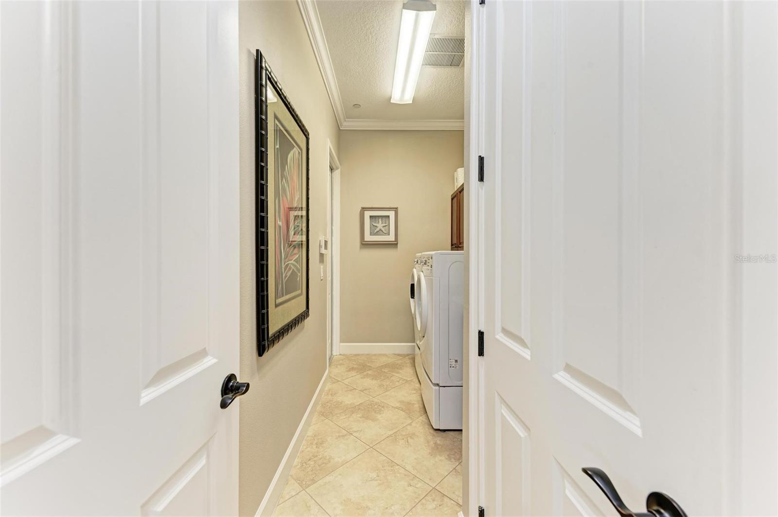 321 SAPPHIRE LAKE DR #101