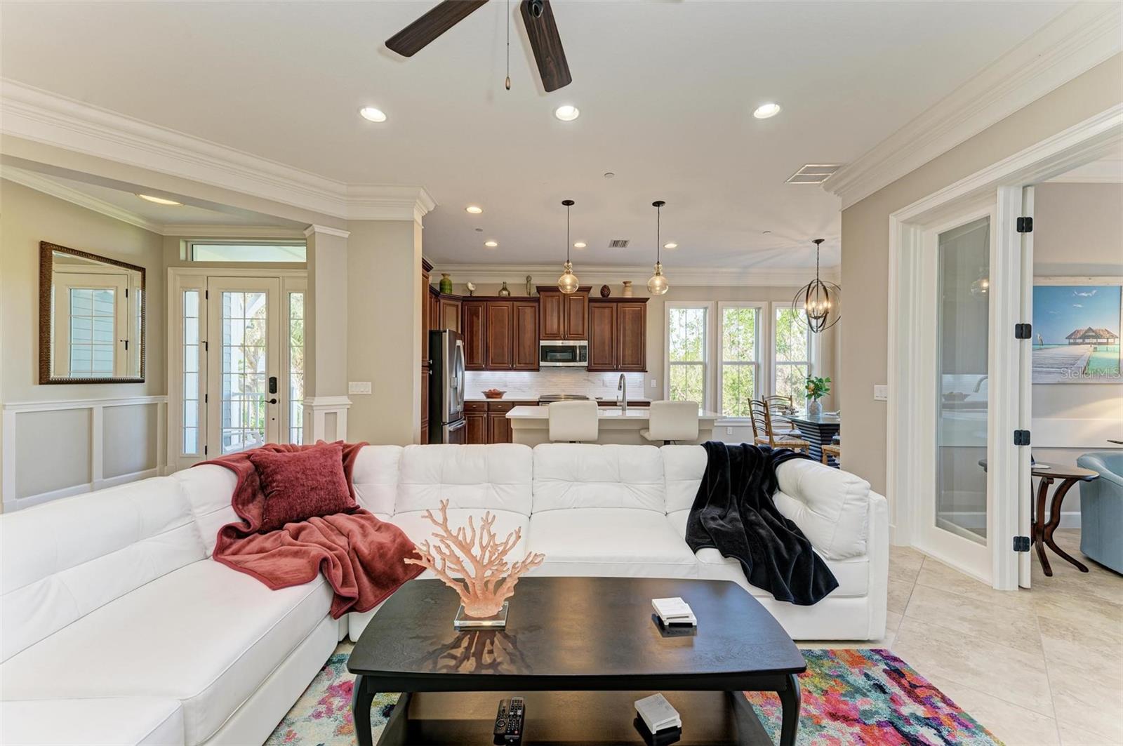 321 SAPPHIRE LAKE DR #101