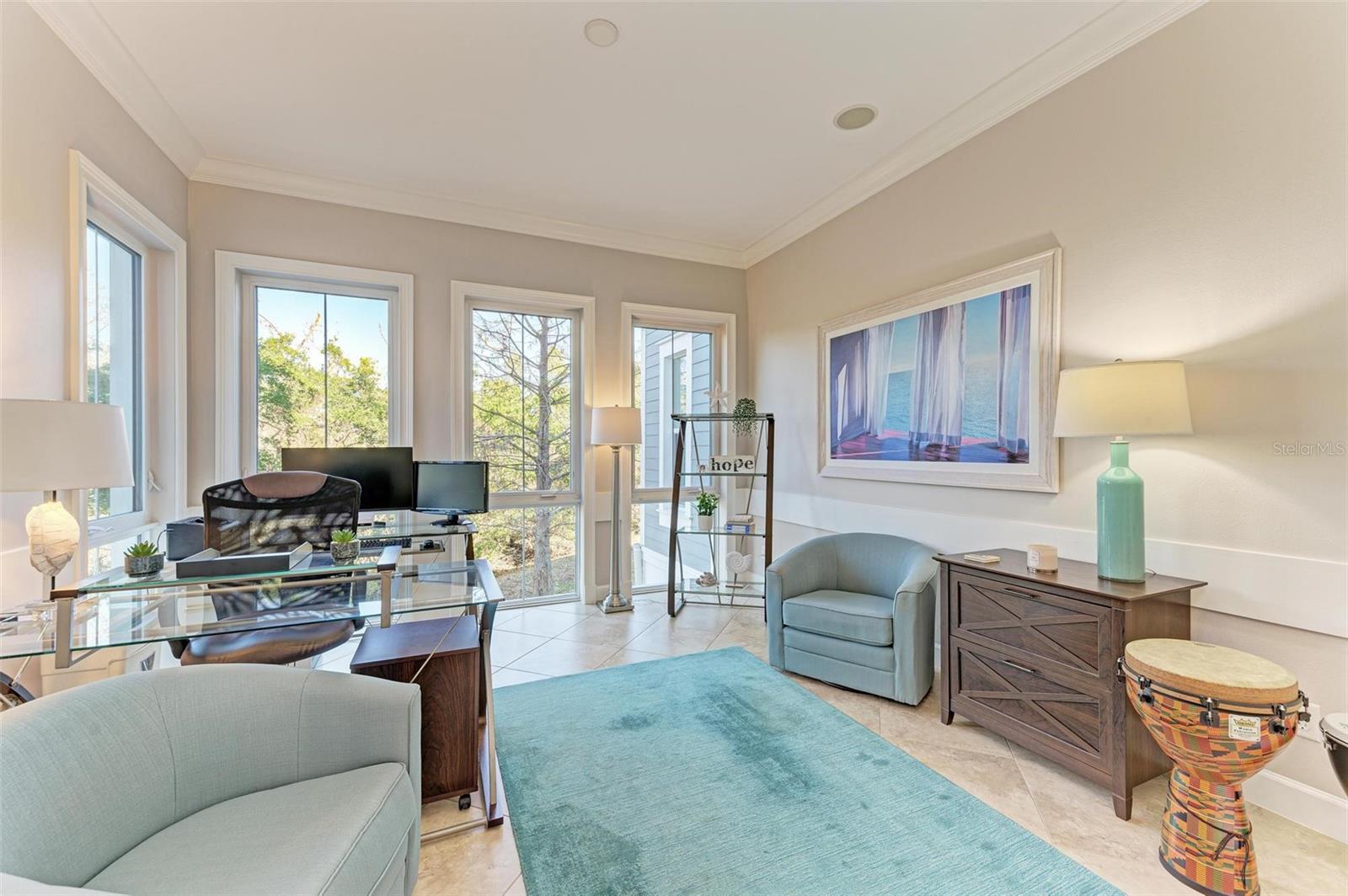 321 SAPPHIRE LAKE DR #101