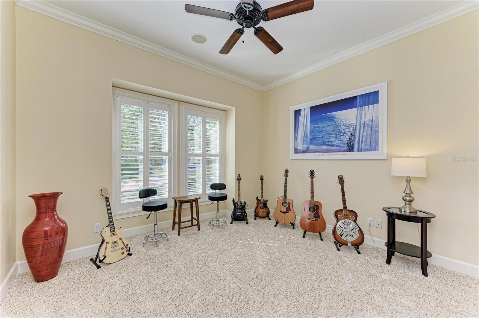 321 SAPPHIRE LAKE DR #101