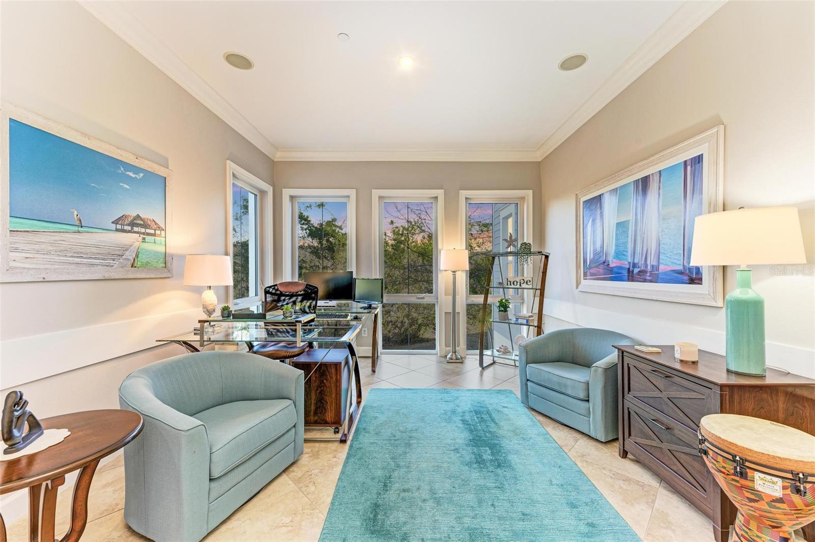 321 SAPPHIRE LAKE DR #101