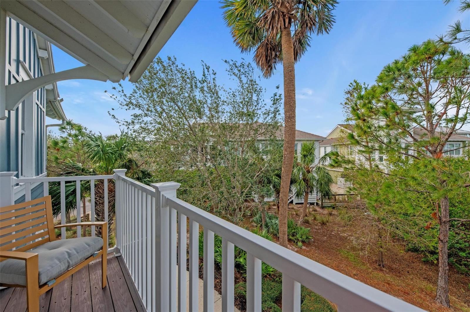 321 SAPPHIRE LAKE DR #202