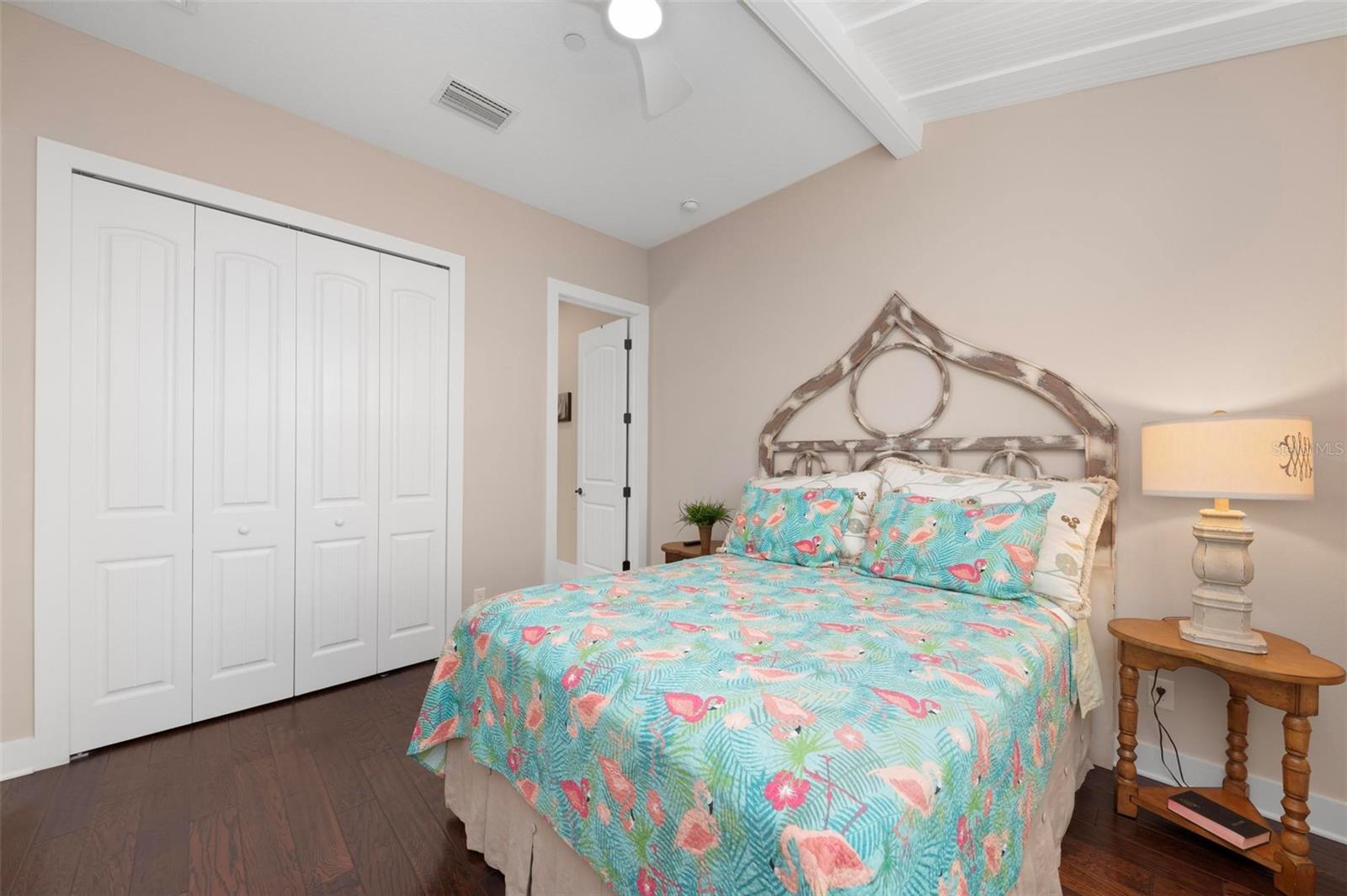 321 SAPPHIRE LAKE DR #202