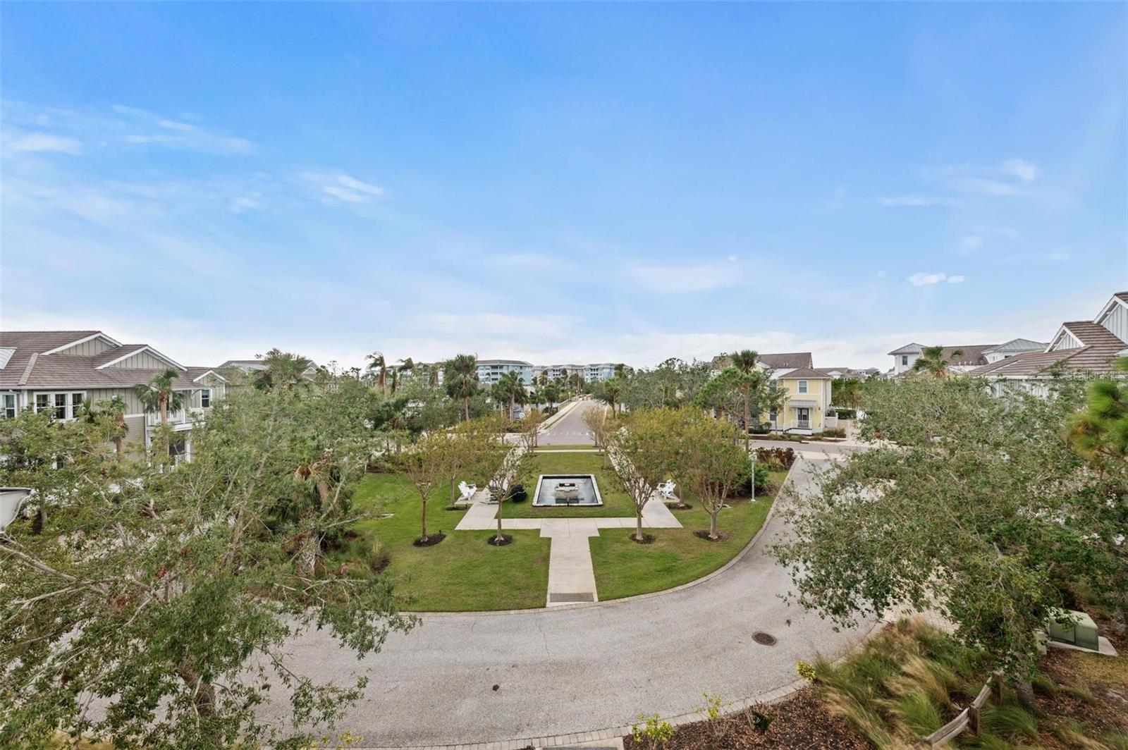 321 SAPPHIRE LAKE DR #202