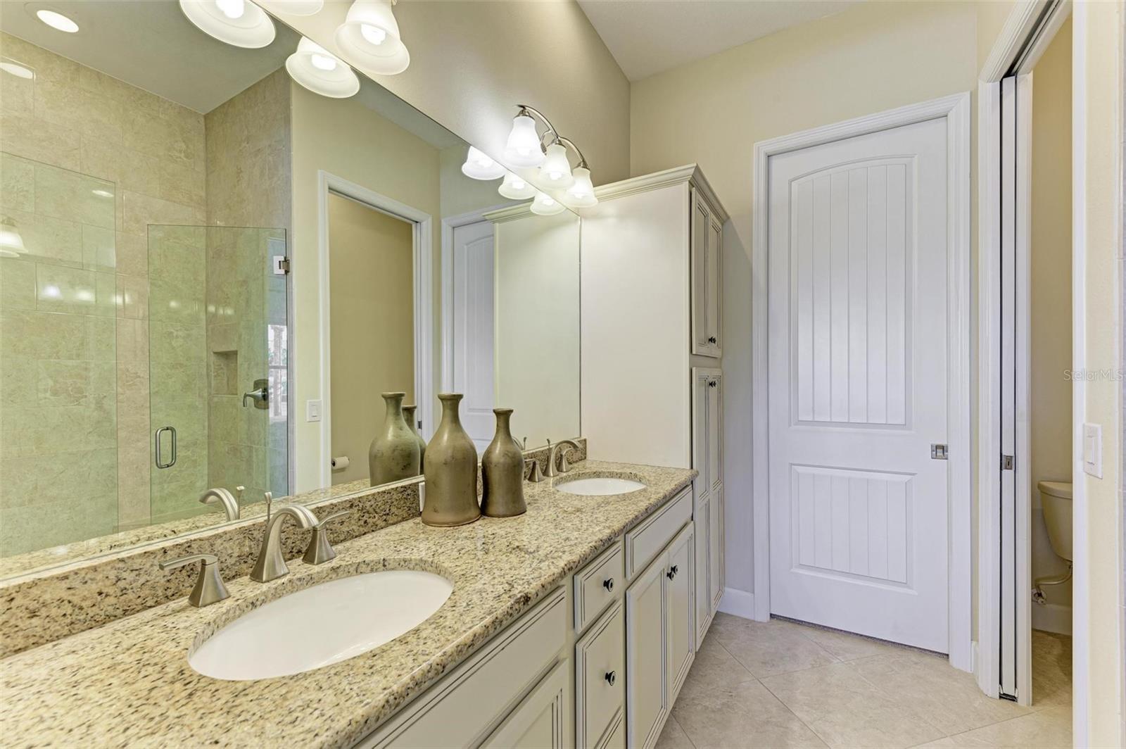 307 COMPASS POINT DR #101