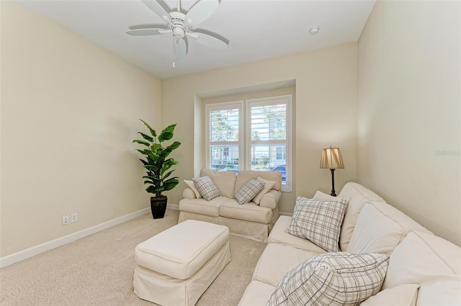 307 COMPASS POINT DR #101