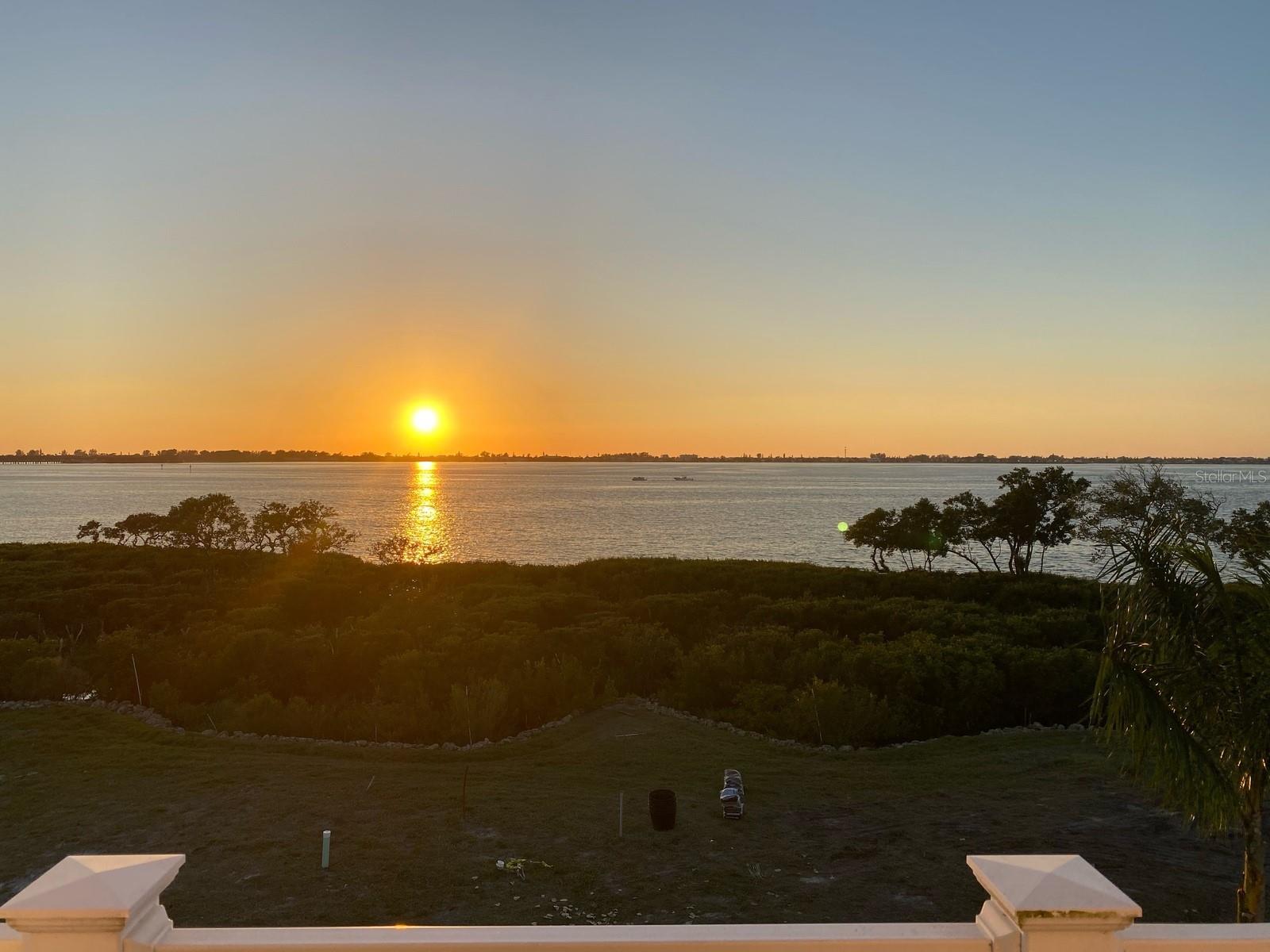 322 COMPASS POINT DR #201