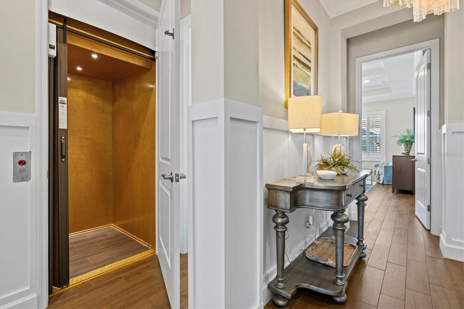 322 COMPASS POINT DR #201