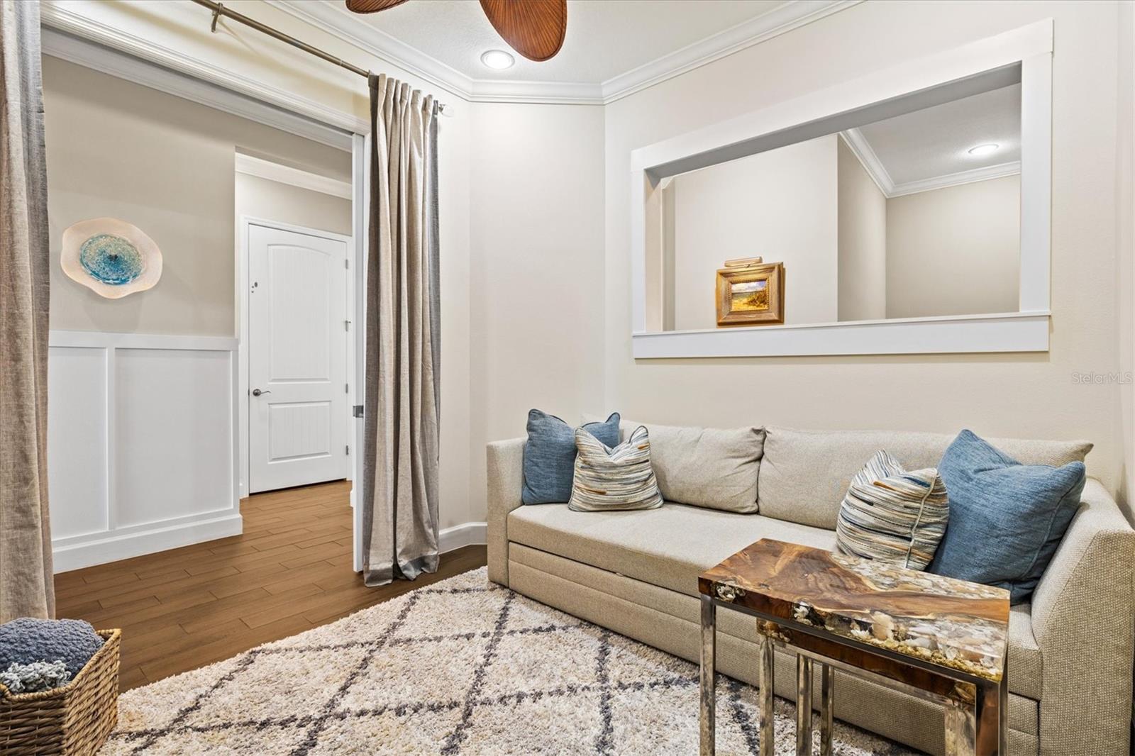 322 COMPASS POINT DR #201