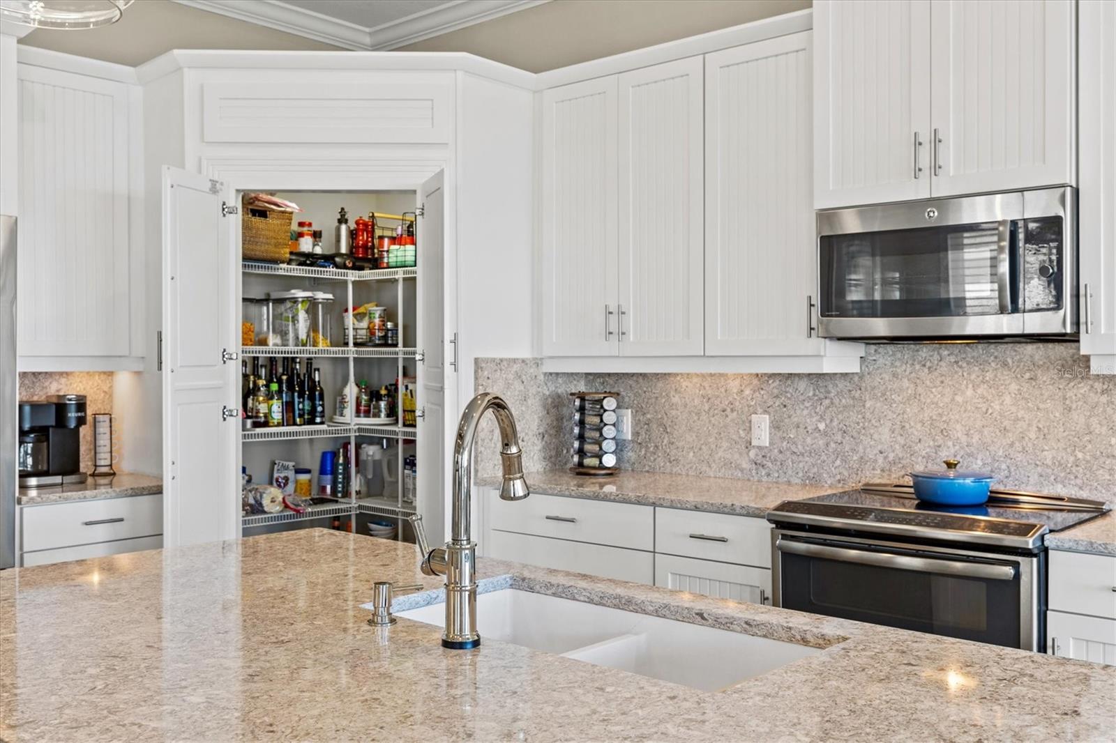 322 COMPASS POINT DR #201