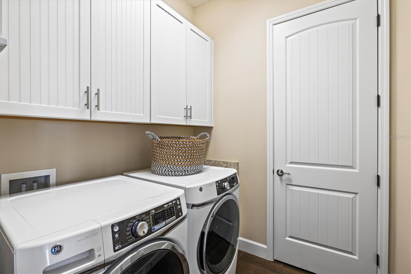 322 COMPASS POINT DR #201