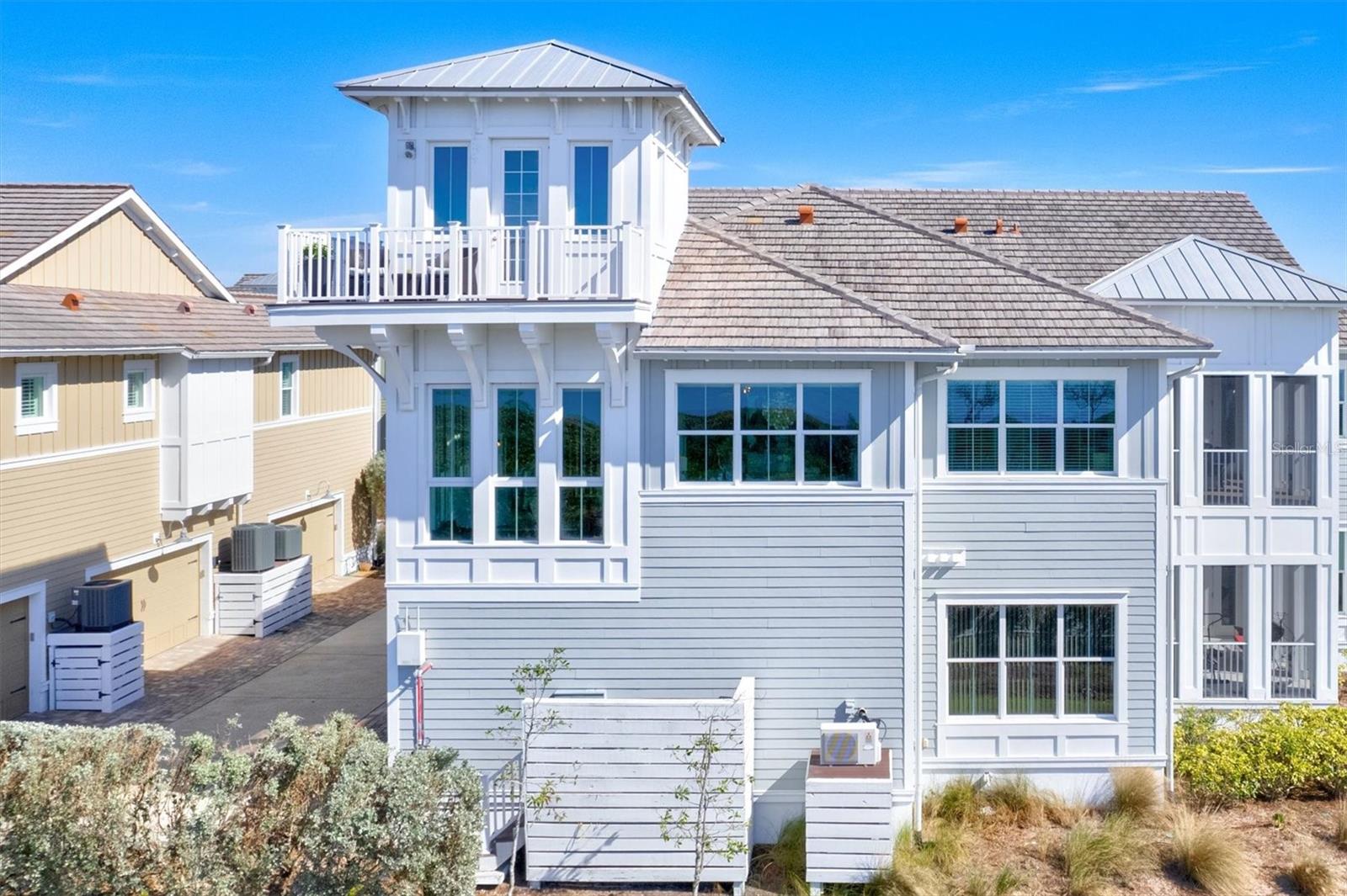 322 COMPASS POINT DR #201