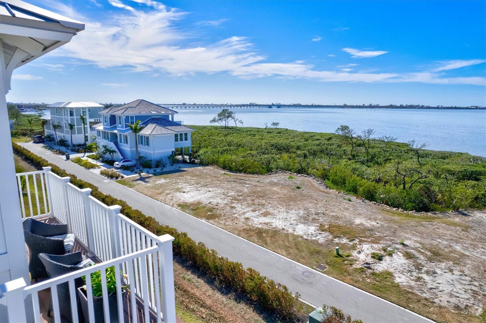 322 COMPASS POINT DR #201