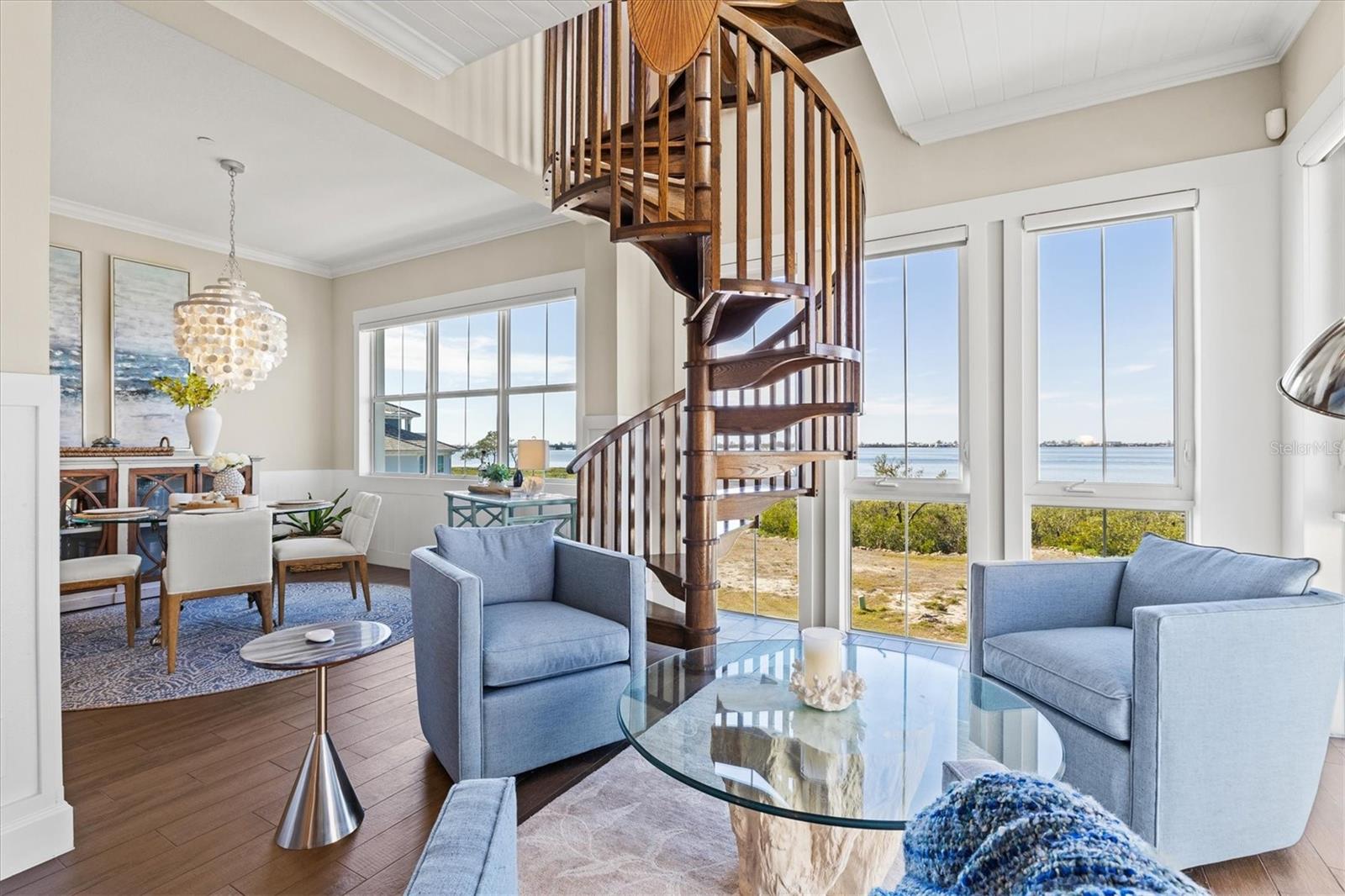 322 COMPASS POINT DR #201