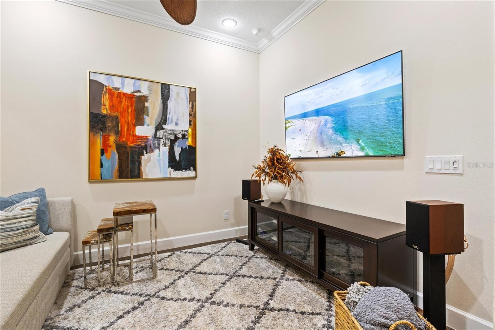 322 COMPASS POINT DR #201