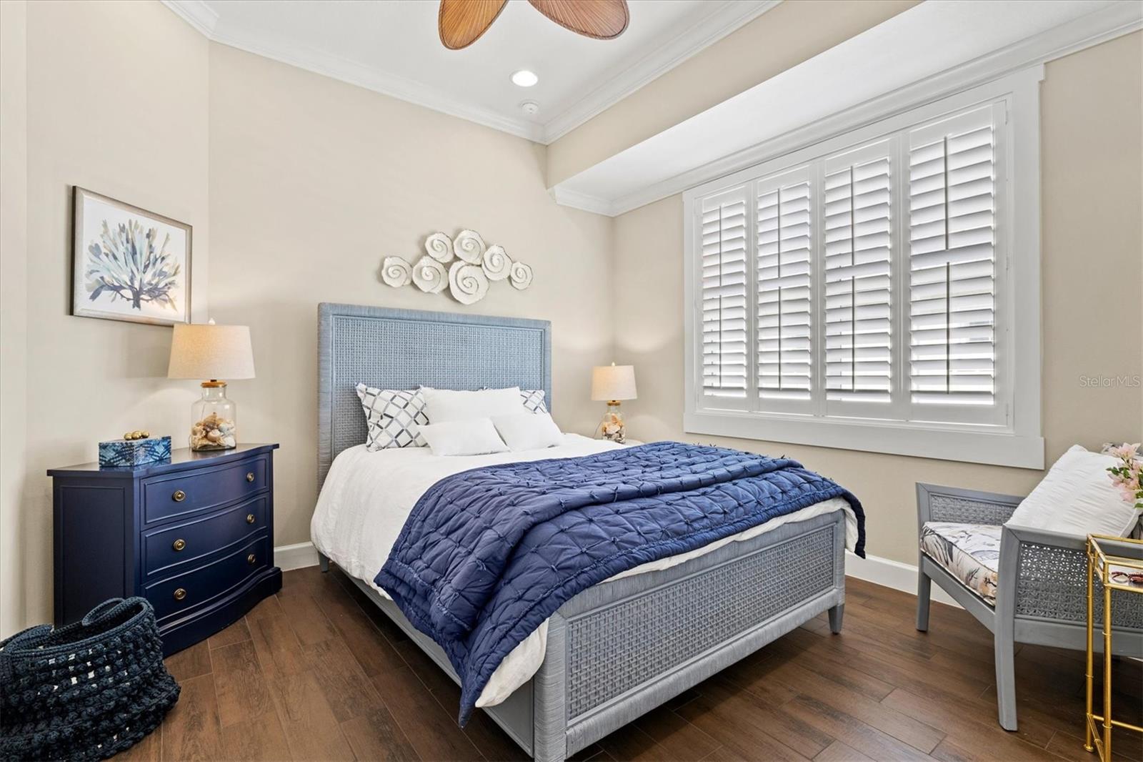 322 COMPASS POINT DR #201