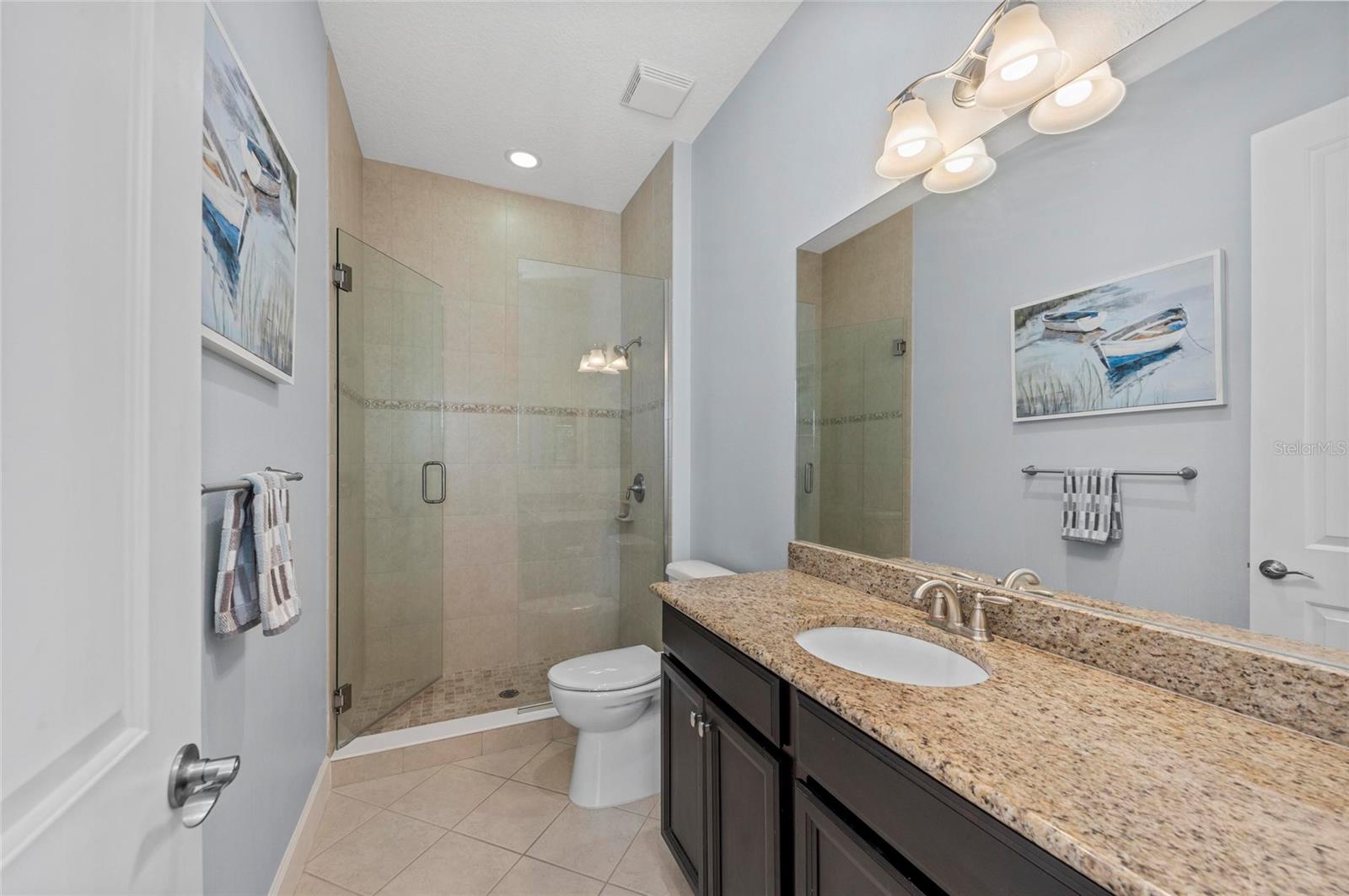 315 SAPPHIRE LAKE DR #202
