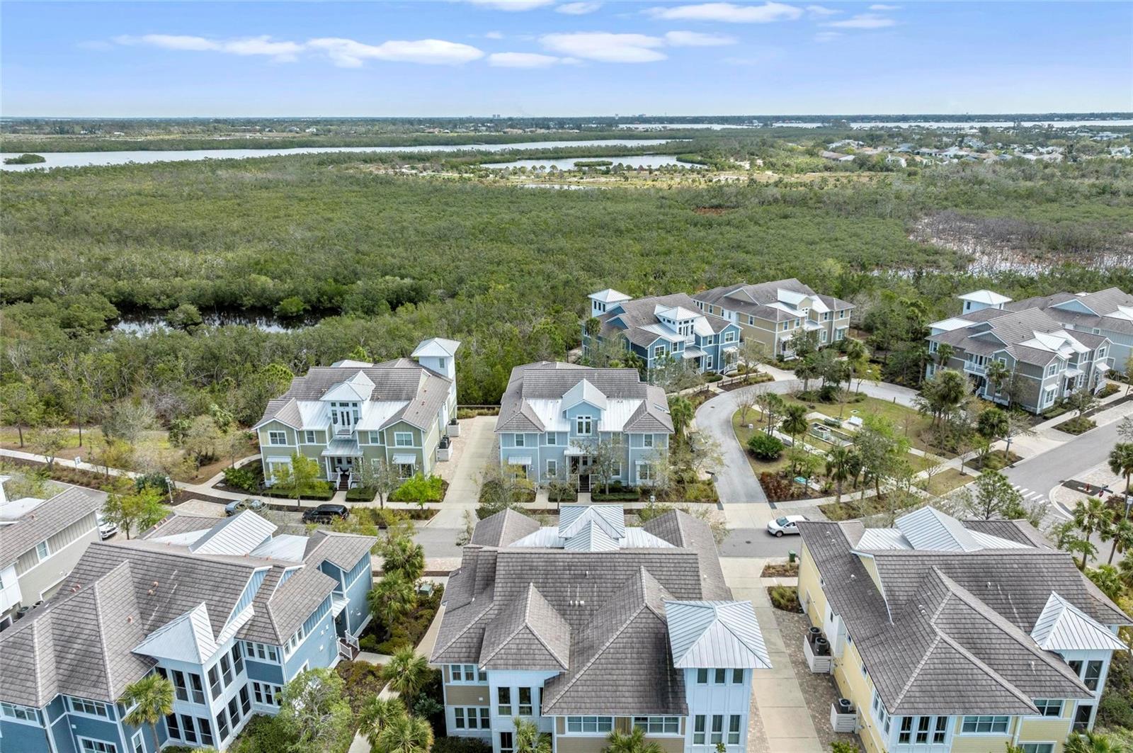 315 SAPPHIRE LAKE DR #202