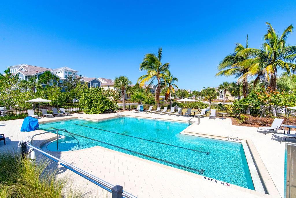 315 SAPPHIRE LAKE DR #202