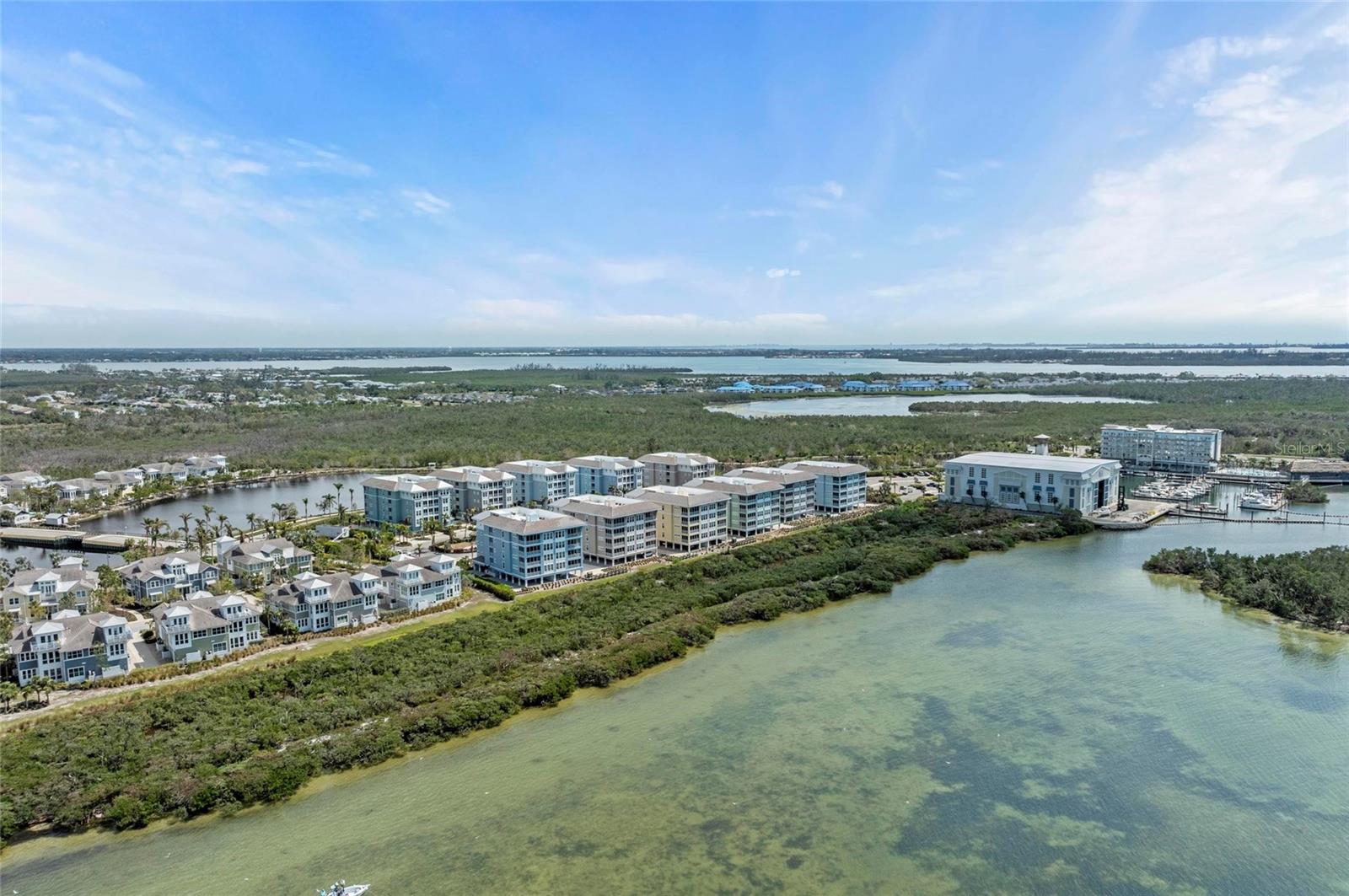 384 ARUBA CIR #103