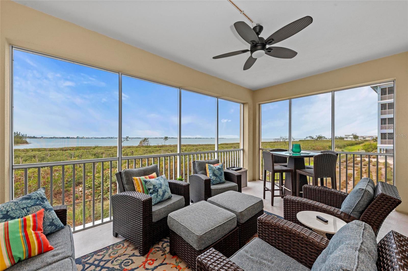 384 ARUBA CIR #103