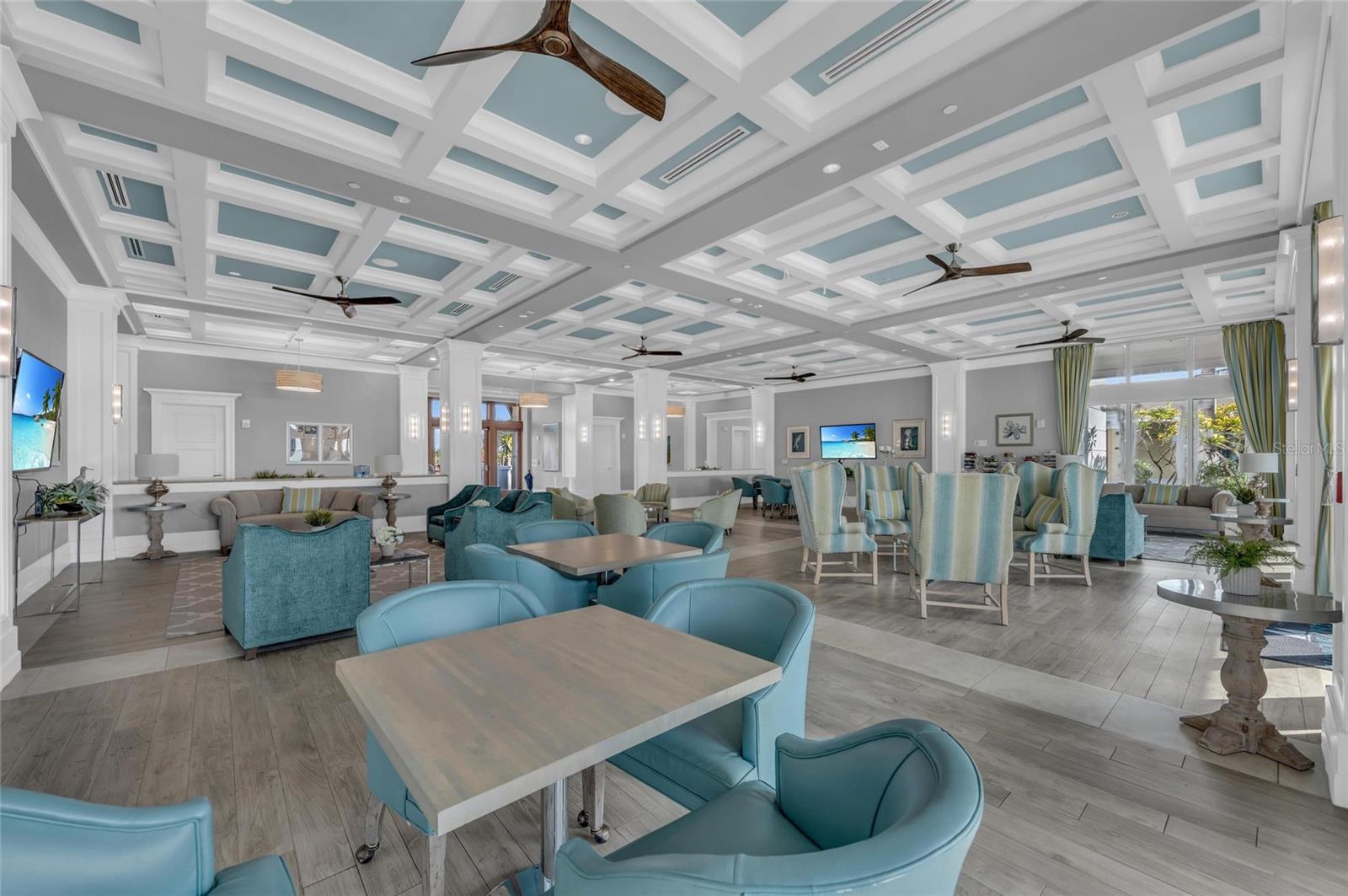 384 ARUBA CIR #103