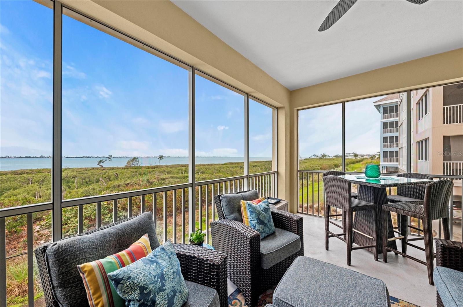 384 ARUBA CIR #103