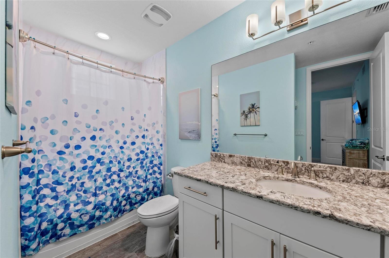 384 ARUBA CIR #103