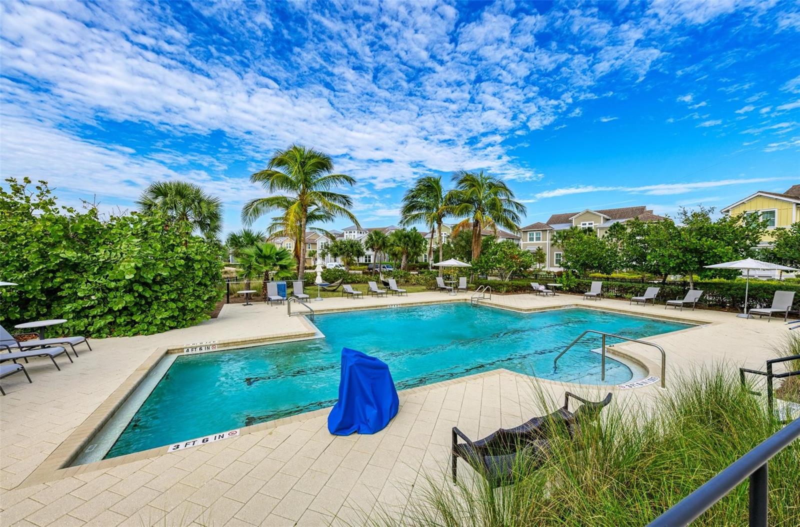 384 ARUBA CIR #103