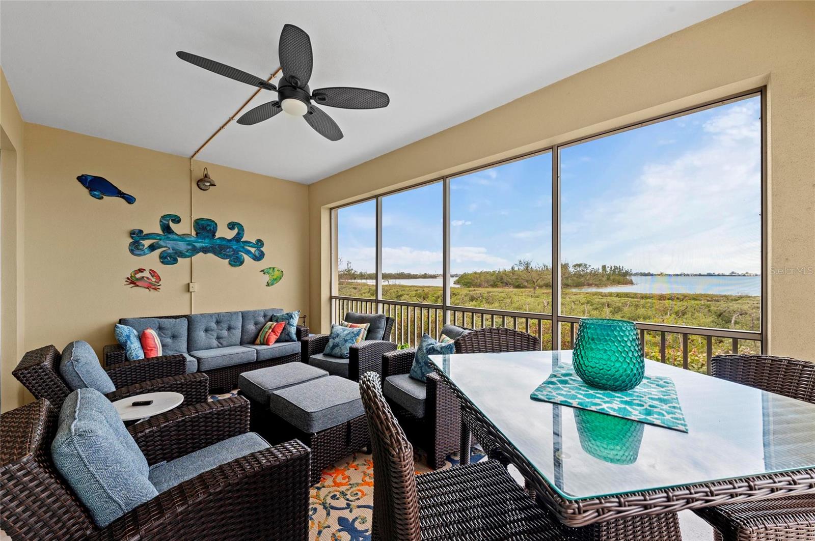 384 ARUBA CIR #103