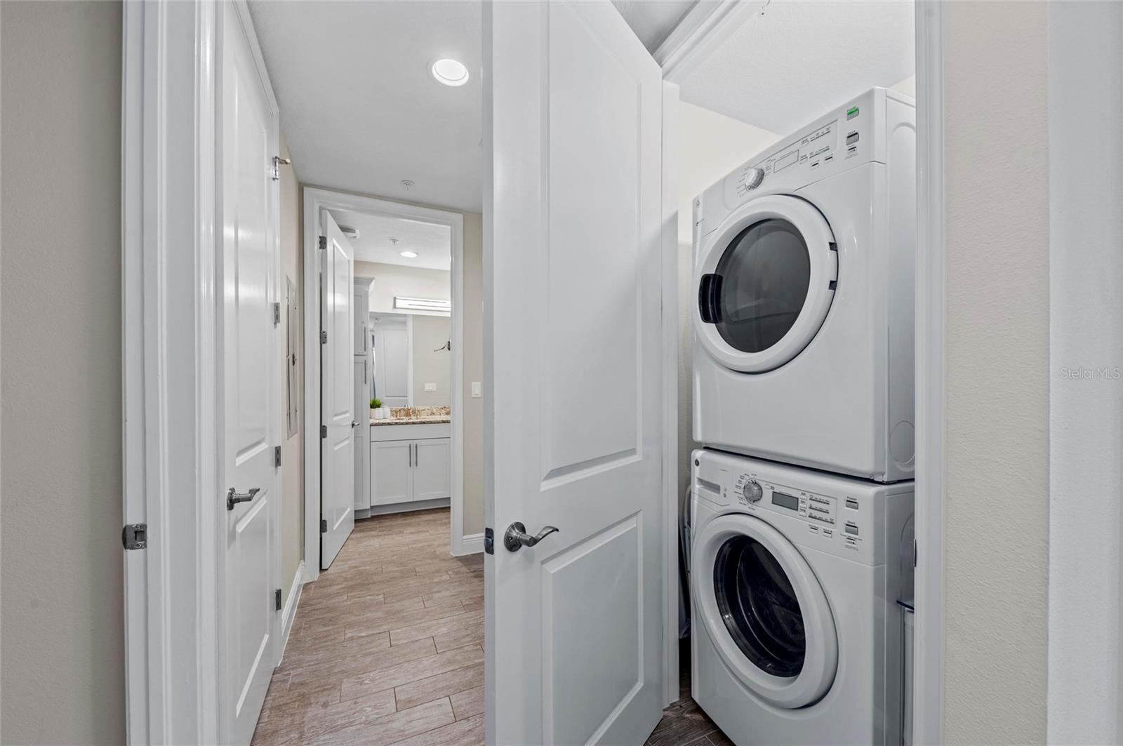 384 ARUBA CIR #103