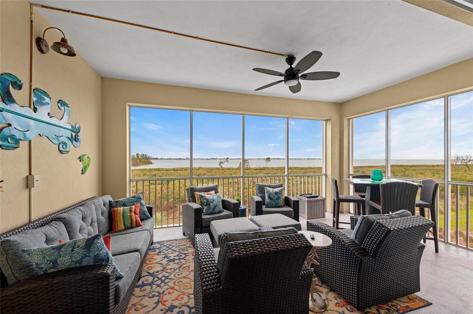 384 ARUBA CIR #103