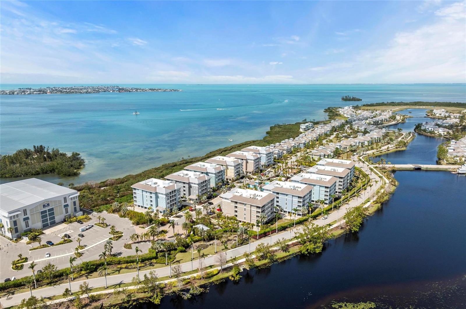 384 ARUBA CIR #103